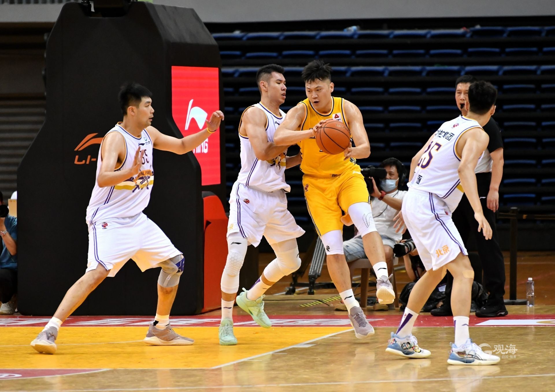 青岛队员积极调整状态，迎接挑战的简单介绍