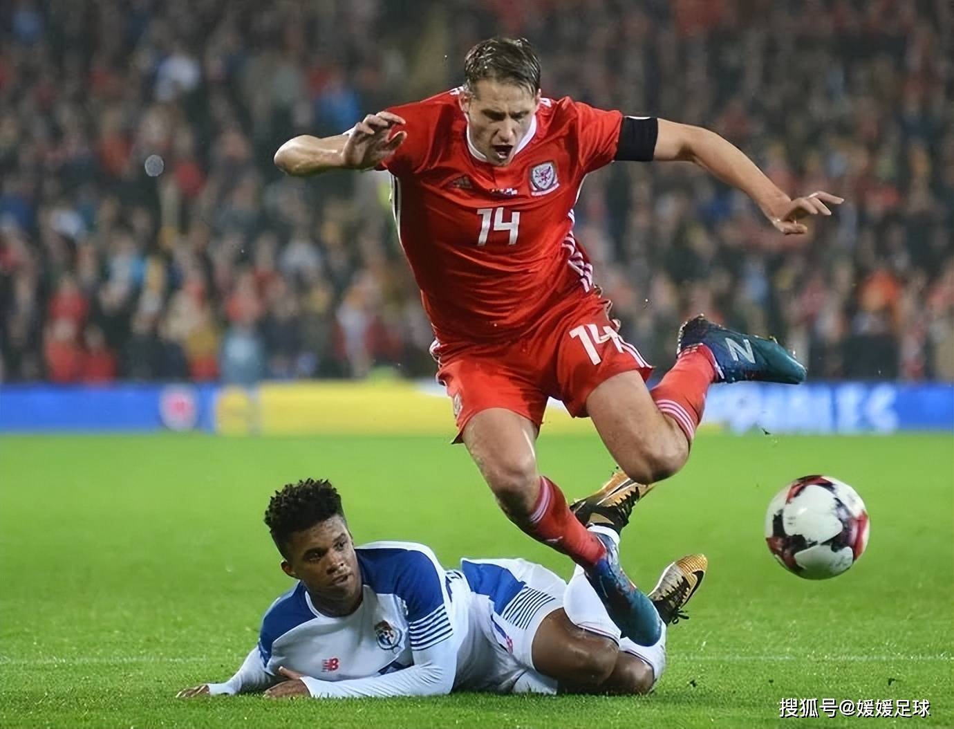 威尔士足球队奋战取胜，晋级下一轮对阵的简单介绍