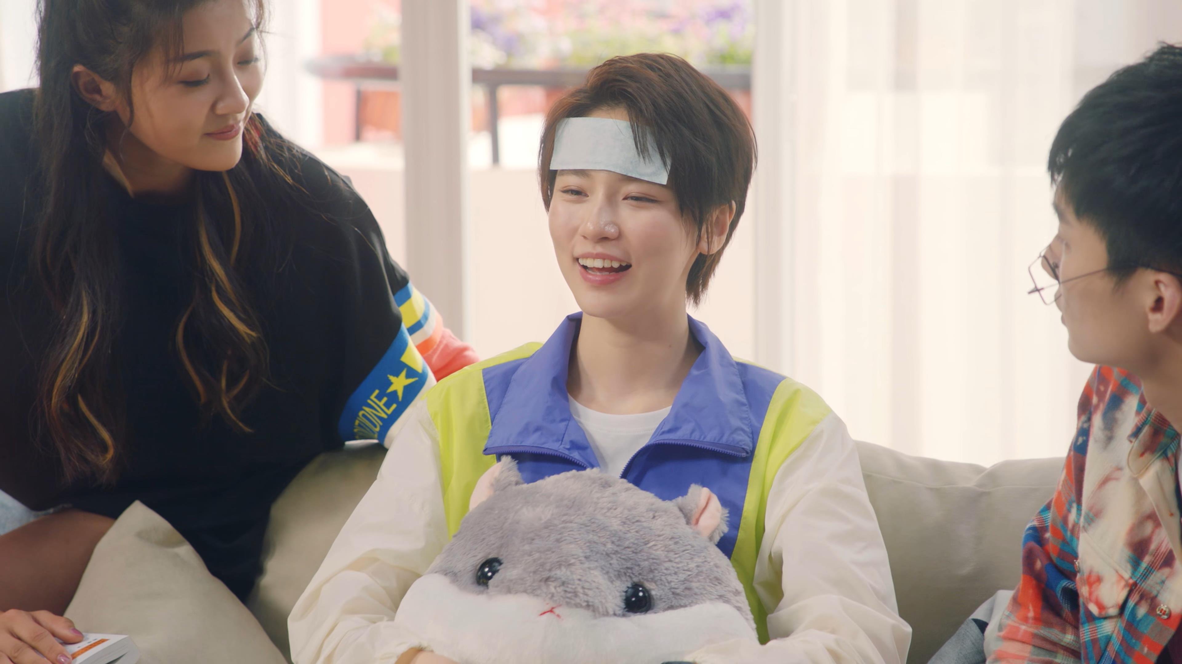 终场红灯熄灭时，当马里变成本泽马