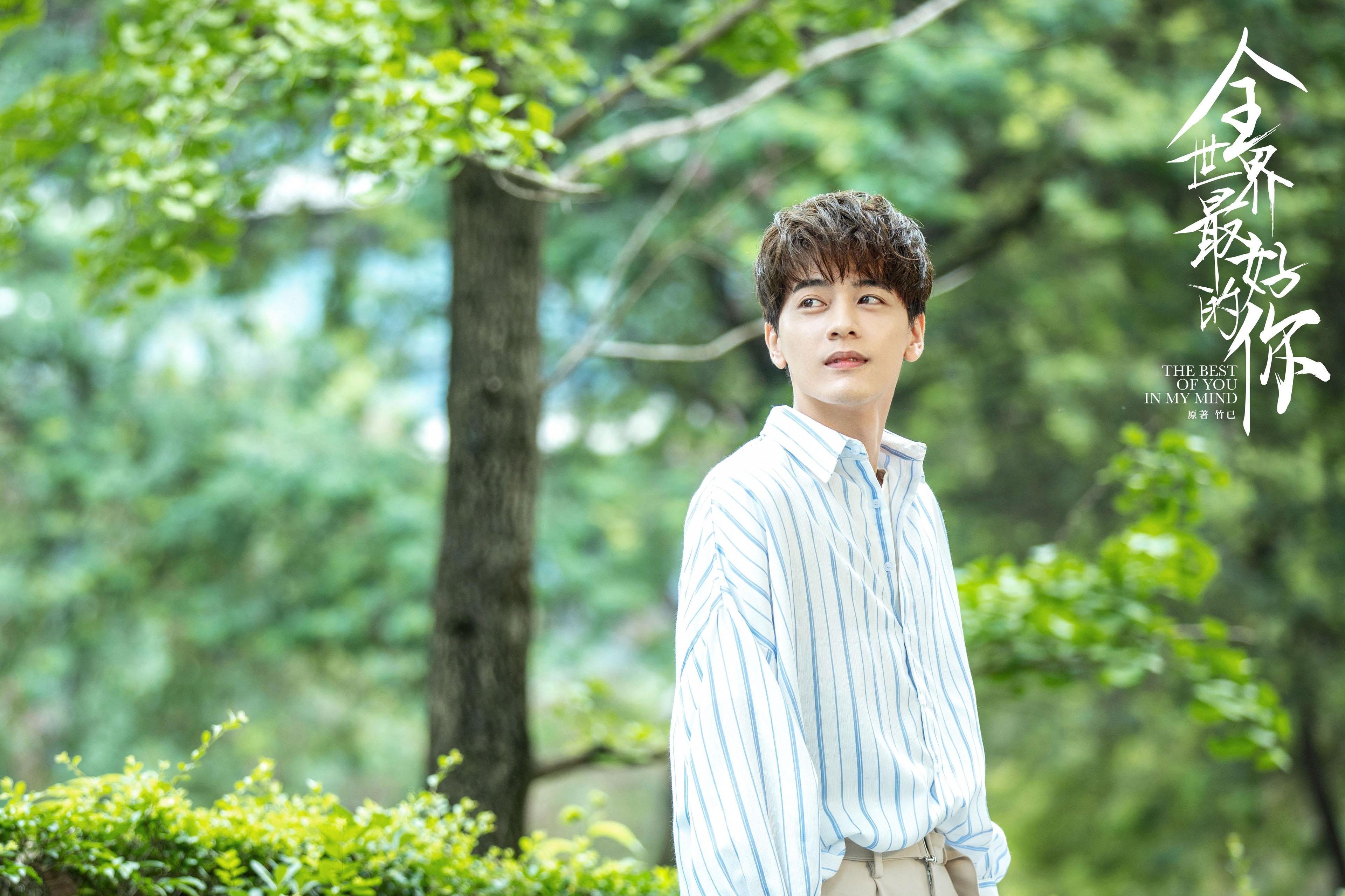 足球之夜与篮球教科书，当诺坎普的喧嚣遇见戈贝尔的沉默艺术